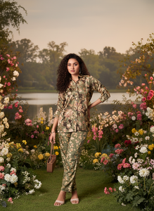 Elegant Floral Print Co-Ord Set for <b>Women</b> Contemporary Ethnic High-Low <b>Kurta</b> Pants Matching Scarf Party Wear Polyester Quick Dry - Product Image 5