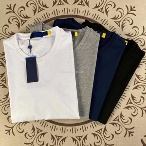 T-shirt estiva in puro cotone lavorato a maglia Ralph Lauren per uomo e donna, tinta unita, girocollo, a maniche corte, ricamata, vestibilità ampia, tessuta - Product Image 4