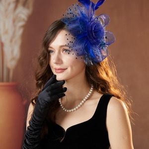 Fascinator pour <span class=keywords><strong>femme</strong></span> avec plumes artificielles, détails floraux en maille, bandeau réglable et pince, idéal pour les chapeaux d'église, mariages, goûters, Kentucky - Product Image 2