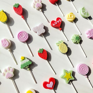 Cetakan Silikon Fondant Bentuk Kupu-kupu, Bunga, Buah, Hewan, Hati, Bintang untuk Cokelat, Permen, Keju, dan Lolipop - Product Image 4