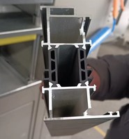 Fresadora CNC WEIKE de pantalla grande para extremos de ventanas, 3 ejes, motor PLC, procesamiento de perfiles de UPVC, PVC y aluminio, diseño ampliado
