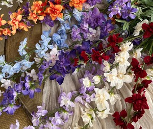 Piccola rondine a 3 forcelle fiori artificiali Delphinium a fila alta matrimonio floreale per soggiorno di casa san valentino - Product Image 1