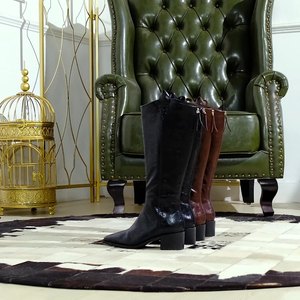 Xuanhui Retro gran oferta moda invierno negro Pu cuero Kenn zapatos casuales altos cálidos 5cm Tacón cuadrado botas largas para mujer - Product Image 5