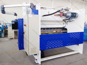 <span class=keywords><strong>Cintreuse</strong></span> semi-automatique de barres de torsion CNC robuste pour tôles métalliques, moteur 7,5 kW, haute productivité - Product Image 4