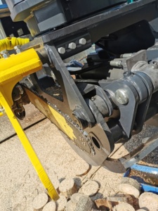 <span class=keywords><strong>Coupeur</strong></span> de bois à plage de coupe maximale de 500 mm pour scie à <span class=keywords><strong>grappin</strong></span> hydraulique à <span class=keywords><strong>grappin</strong></span> avec moteur électrique pour les industries de vente au détail - Product Image 4