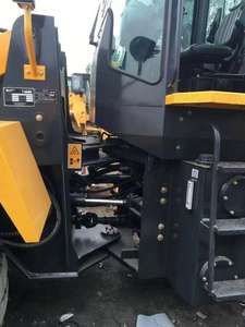 Produits en vrac bon marché LG 836 Equipment Chargeuse sur pneus Autres machines de construction d'occasion - Product Image 6