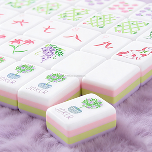 Nouvel ensemble de mahjong américain en acrylique violet clair, 4 couches, de luxe, en <span class=keywords><strong>bambou</strong></span>, pour voyage, 160 tuiles de mahjong gravées personnalisées pour le divertissement - Product Image 3