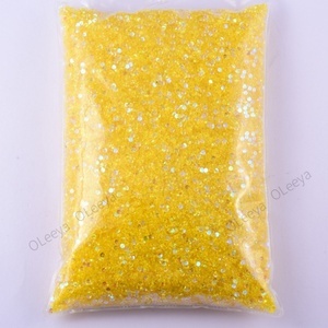 Échantillons Gratuits OLeeya – Strass en Résine à Dos Plat Non Thermocollants Effet Aurore Gelée pour Accessoires de Nail Art DIY (Vente en Gros) - Product Image 3