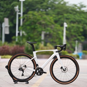 Vélo de gravier TWITTER <span class=keywords><strong>Gravel</strong></span> V3 105/R7170-24 vitesses Di2 sans fil 700C OEM personnalisé avec frein à disque en carbone à vendre, vélo électronique - Product Image 3