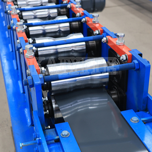 Machine de formage rapide pour portes enroulables, machine de fabrication de panneaux de volets roulants, surface sans rayures - Product Image 4