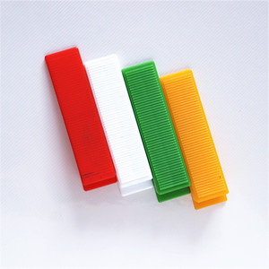 Outil de nivellement de base de niveleur de carreaux réutilisable de conception moderne à <span class=keywords><strong>prix</strong></span> d'usine pour des pinces de carreaux de couleur efficaces - Product Image 3