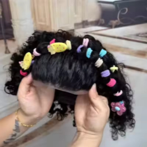 All'ingrosso <span class=keywords><strong>bambina</strong></span> Pre pizzicata 4*4 <span class=keywords><strong>parrucca</strong></span> trasparente con chiusura in pizzo capelli umani <span class=keywords><strong>parrucca</strong></span> riccia anteriore <span class=keywords><strong>per</strong></span> giovane donna - Product Image 3