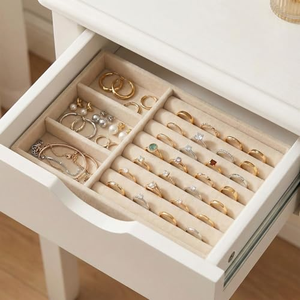 Plateau de rangement et de présentation de bijoux en velours beige personnalisé pour bagues, boucles d'oreilles, clous d'oreilles, colliers, bracelets et bandeaux - Product Image 5