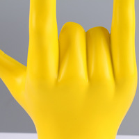 Zeitgenössische Skulpturen Handform-Gesten-Statue LOVE Frieden Handhaltung Polyresin-Ornamente für Raumdekoration