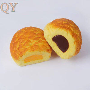 QY ขนมปังปิ้งขนมปังปิ้งโดนัทแบบเพิ่มขึ้นช้าทำจาก PU ของเล่นนุ่มบีบคลายเครียดของเล่นจำลองอาหารโต๊ะตกแต่งขายส่ง - Product Image 2