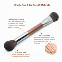 Ensemble de 4 pinceaux professionnels à double extrémité pour le maquillage des yeux avec virole en métal à canon manche en bois brun pour le fard à paupières et les sourcils.
