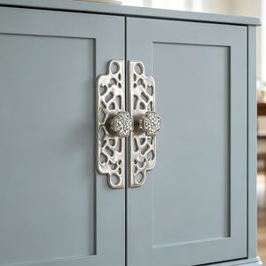 1 Set <strong>2Pcs</strong> Vintage Hollow Zinc Alloy Cabinet <strong>Door</strong> Pull Handles Decorative <strong>Knobs</strong> for Wardrobe Cupboard Furniture Handles - Product Image 2