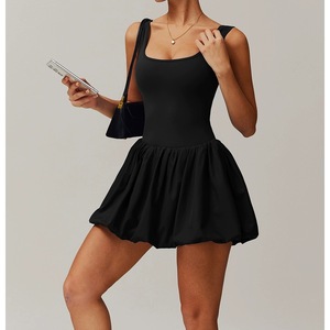 Gaun Skort Atletis Tanpa Punggung Seksi - Model Ramping dengan Saku Samping, Menyerap Keringat & Bernapas untuk Yoga & Lari - Product Image 5