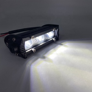 Barre lumineuse LED droite à une seule rangée de 3,5 pouces, 8 watts, couleur blanche, pour 4x4 tout-terrain - Product Image 2