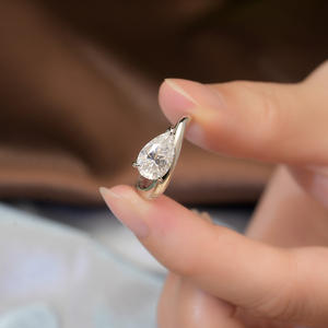 แหวนเพชรโมอิสซาไนต์ทรงลูกแพร์ GRA Report น้ำหนัก 1 กะรัต 2 กะรัต 3 กะรัต เงินแท้ 925 ทองแท้ 9k-18k สำหรับผู้หญิง - Product Image 4