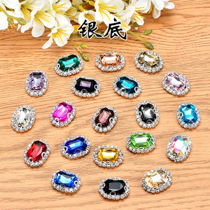 Perles décoratives rectangulaires en verre et strass à 4 trous, cousues à la main, pour la fabrication de bijoux DIY, accessoires en gros - Product Image 1