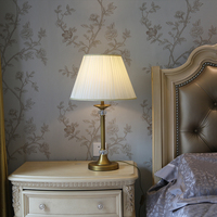 Lampe de table VH Simple Classic Antique en laiton avec abat-jour en tissu, décoration de luxe pour la maison et l'hôtel, lampe de table LED en gros