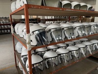 Casque tactique blanc en ABS avec visière transparente en PC, résistant aux impacts, anti-émeute, avec protection du cou