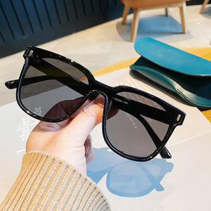 แว่นกันแดดทรงเหลี่ยม K1 CS8219 เลนส์ PC ป้องกันรังสียูวี 400 สำหรับทุกเพศ สีแชมเปญ ชา ไลท์เกรย์ ข้าว กาแฟ - Product Image 2