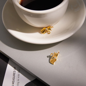 Pendientes de Aro de Acero Inoxidable al por Mayor, Chapados en Oro PVD de 18K, Impermeables e Hipoalergénicos - Product Image 4