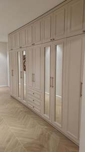 Armoire moderne sur mesure en aggloméré |   Armoire de chambre modulaire avec éclairage LED et système de fermeture douce OEM ODM - Product Image 3