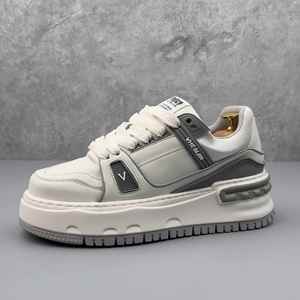 รองเท้าผ้าใบดีไซน์หรูคุณภาพสูง ปรับแต่งโลโก้ได้ รองเท้าสไตล์ลำลองสำหรับเดิน รองเท้าวิ่งพื้นหนาหรูหรา สำหรับผู้ชายและผู้หญิง - Product Image 3