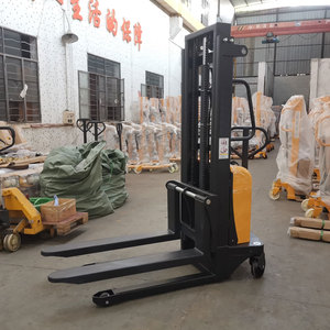 Spedizione Gratuita YUNTU Nuovo Stoccatore Elettrico da 1,5 Tonnellate AWD Certificato CE con Batteria al Litio, Altezza di Sollevamento <span class=keywords><strong>5m</strong></span> per Ristoranti e Negozi - Product Image 2
