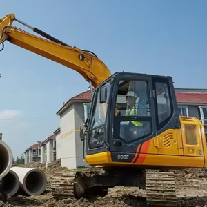 Vente flash : Excavatrice hydraulique Liugong 908E de 8 tonnes, flexible pour les espaces étroits et les opérations agricoles - Product Image 1