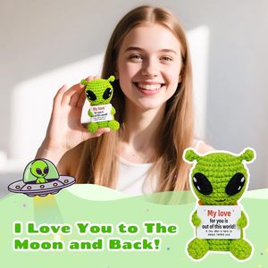 Muñeco Extraterrestre Martiano de Ganchillo Positivo Hecho a Mano, Regalos de Cumpleaños para Mujeres, Regalos de Ganchillo, <span class=keywords><strong>Regalo</strong></span> de Graduación, <span class=keywords><strong>Regalo</strong></span> de Agradecimiento - Product Image 4