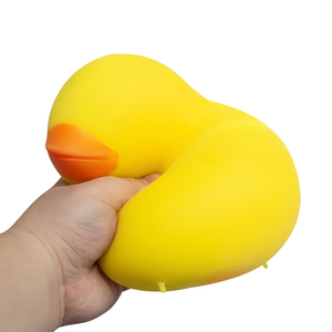 Pato Gigante de Ruibarbo de 19.5 cm, Juguete Antiestrés Divertido y Relajante, Sin Olor, Ecológico, Apto para Niños y Adultos - Product Image 5