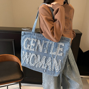 Borsa Tote in Denim Patchwork con Lettere, Stile <span class=keywords><strong>Vintage</strong></span> Distressed, Grande Capacità, con Cerniera, alla Moda e Versatile - Product Image 6
