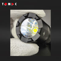 TOMAC Lampe de poche LED rechargeable étanche IP68 en aluminium 6061 1200 lumens