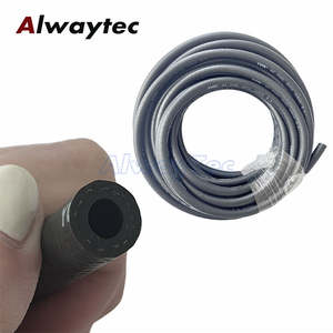 Assemblage de tuyaux en caoutchouc pour air hydraulique industriel Tuyau de conduite de carburant <span class=keywords><strong>diesel</strong></span> et <span class=keywords><strong>essence</strong></span> Tuyau flexible en caoutchouc noir Clip de fil - Product Image 5