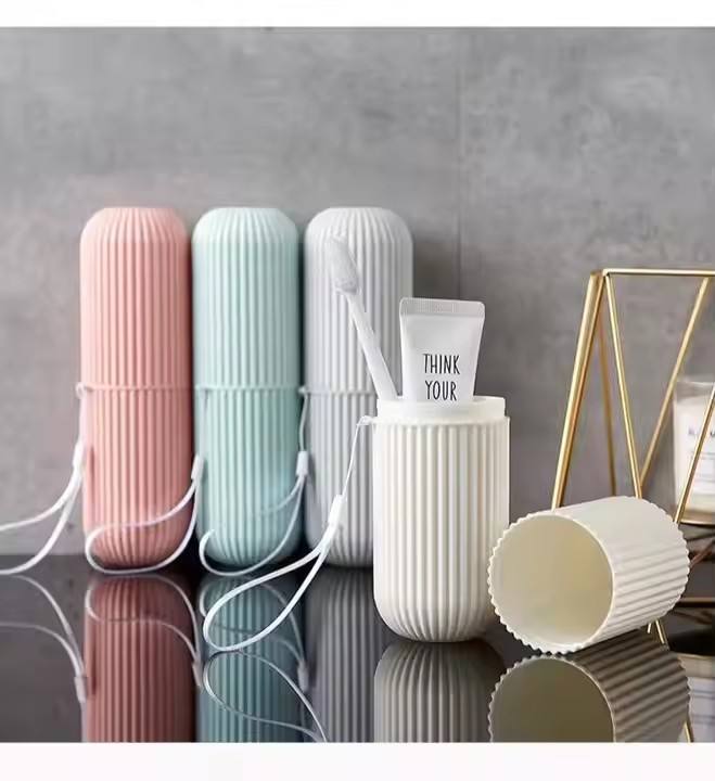 สีเขียวอ่อน