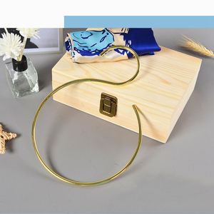 Perchero de Metal dorado y oro rosa para cinturón, gancho colgante para anillo, organizador de armario, accesorios - Product Image 3