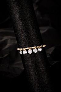 Bague classique en or blanc massif 14 carats avec diamant rond brillant de 0,37 ct cultivé en laboratoire |   Clarté VVS, taille brillant rond, créé en laboratoire - Product Image 3