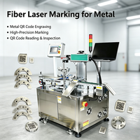 Station de travail entièrement automatique pour tôles métalliques, équipée d'une machine de marquage laser à fibre avec association des données et rejet des défauts