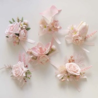 Ensemble d'accessoires de mariage : Corsage de poignet pour la mariée et le marié, fleurs artificielles personnalisées, boutonnières multicolores pour demoiselles d'honneur et garçons d'honneur