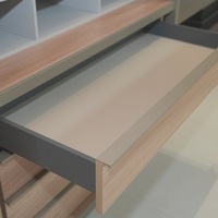 Lemari Pakaian Modern Kayu Custom Smart Wall Sistem Lemari Pakaian Italia Walk-in Closet Furnitur Kayu untuk Kamar Tidur