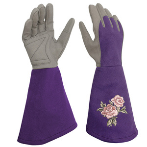 Vente d'usine Gants de jardinage brodés de roses violettes avec long avant-bras pour femmes et hommes - 7351 Fabricant SAFETY - Product Image 1