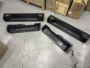 Accesorios Interiores de Lujo Personalizados con Logotipo, Estribos para Mercedes Clase V, V220, V260, V250, V300, Vito <span class=keywords><strong>W447</strong></span>, Actualización 2025 - Product Image 6