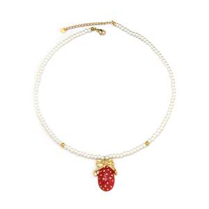 Collier de perles avec pendentif fraise rouge en acier inoxydable plaqué or, bijoux durables pour femmes - Product Image 1