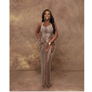 Exquisito Vestido de Novia Somalí Dirac, Bordado a Mano, Ecológico, Ligero, Corte Entallado, Elegancia Nupcial, Seda Africana Tradicional - Product Image 1