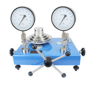 Taşınabilir <span class=keywords><strong>piston</strong></span> ölü ağırlık test cihazı (10,000 psig) - Product Image 1