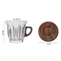 Ensemble de tasses à café blanc plat exquises en verre, tasses à expresso et à latte avec base en bois de noyer pour un usage domestique